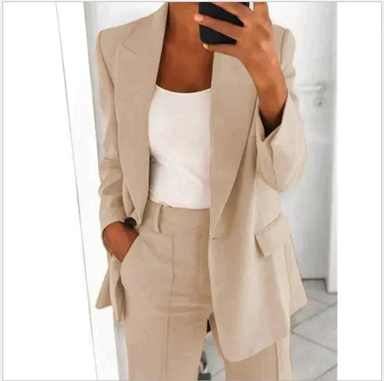 Chloe - Elegant Women’s 2-Piece Suit - Style, Comfort, and Sophistication