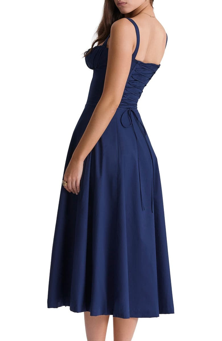 Daisy - Waist Shaping Dress - Enhance Your Silhouette with Comfort and Style