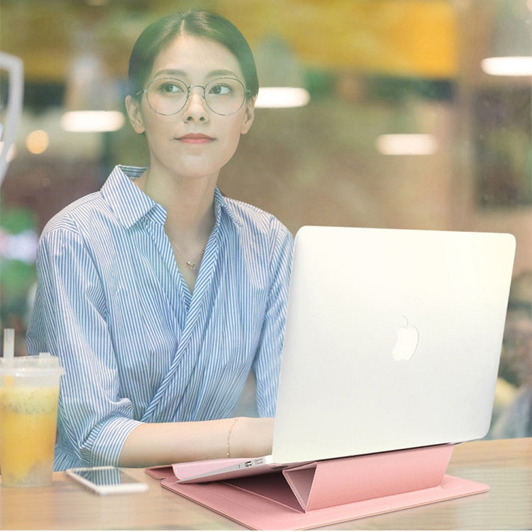 SleekGuard - Waterproof & Shockproof Laptop Sleeve - Stylish Protection for Your Device
