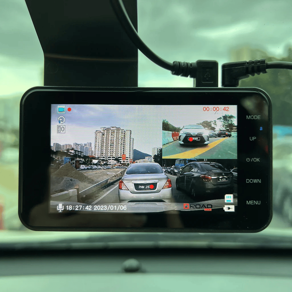 VisionSafe - Dual-Lens HD Dashcam - Enhanced Safety with 24-Hour Parking Surveillance